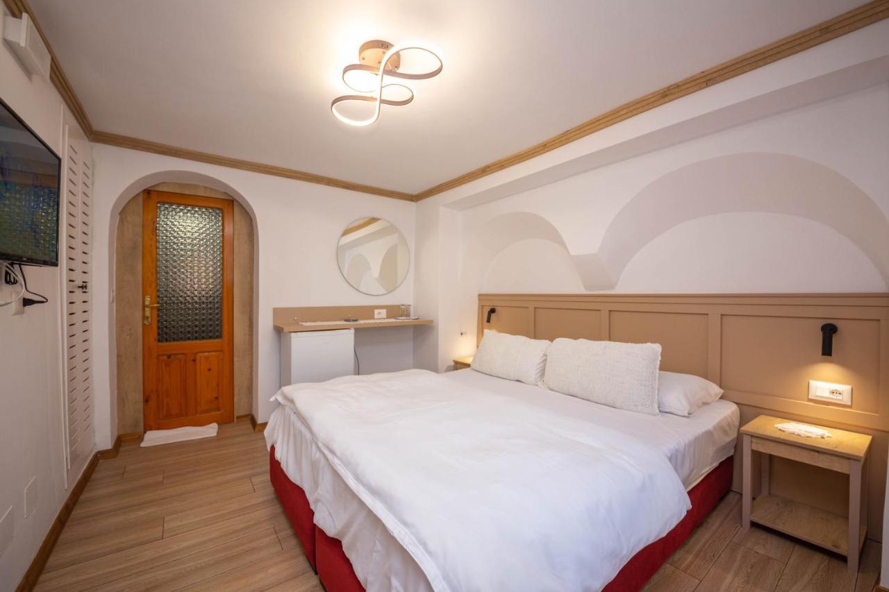 Bed And Breakfast Kotoni Gjirokastra Zewnętrze zdjęcie