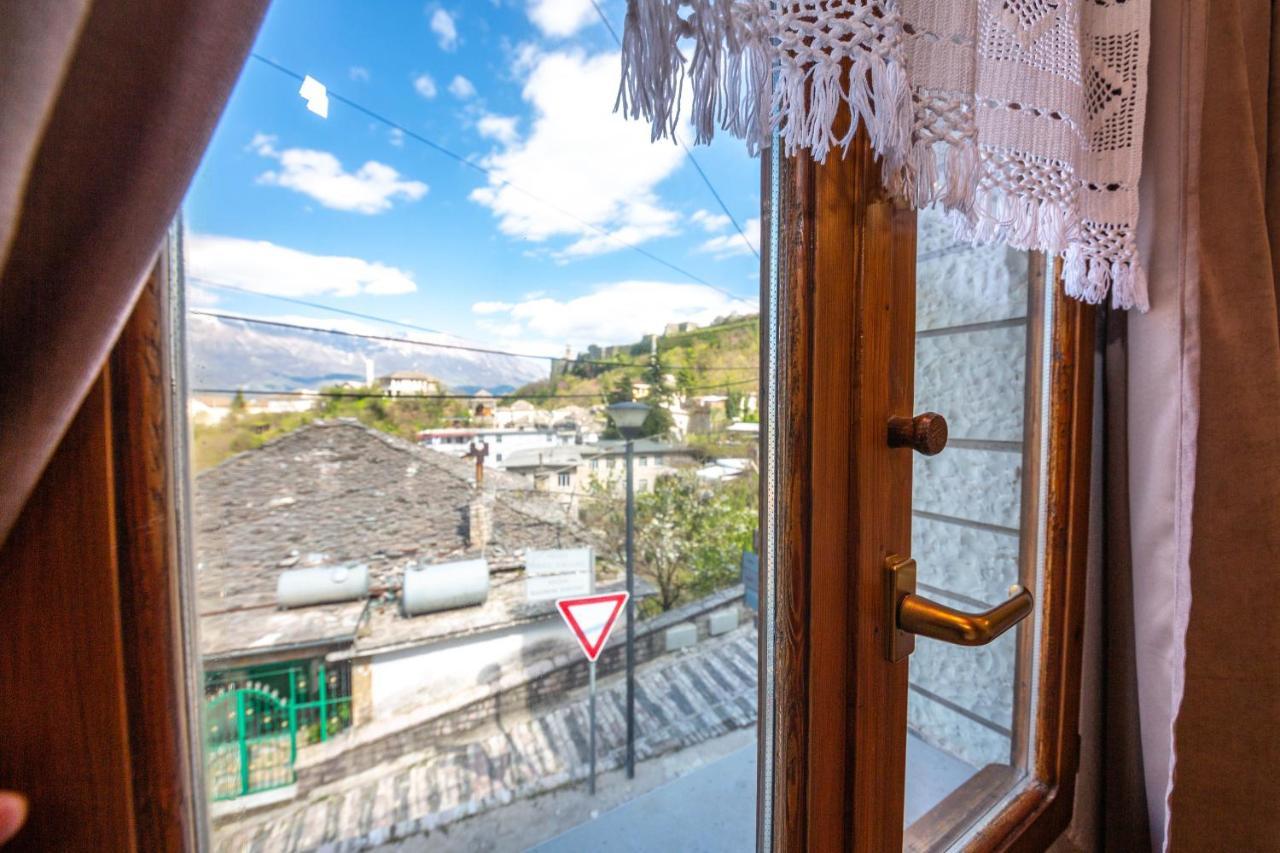 Bed And Breakfast Kotoni Gjirokastra Zewnętrze zdjęcie