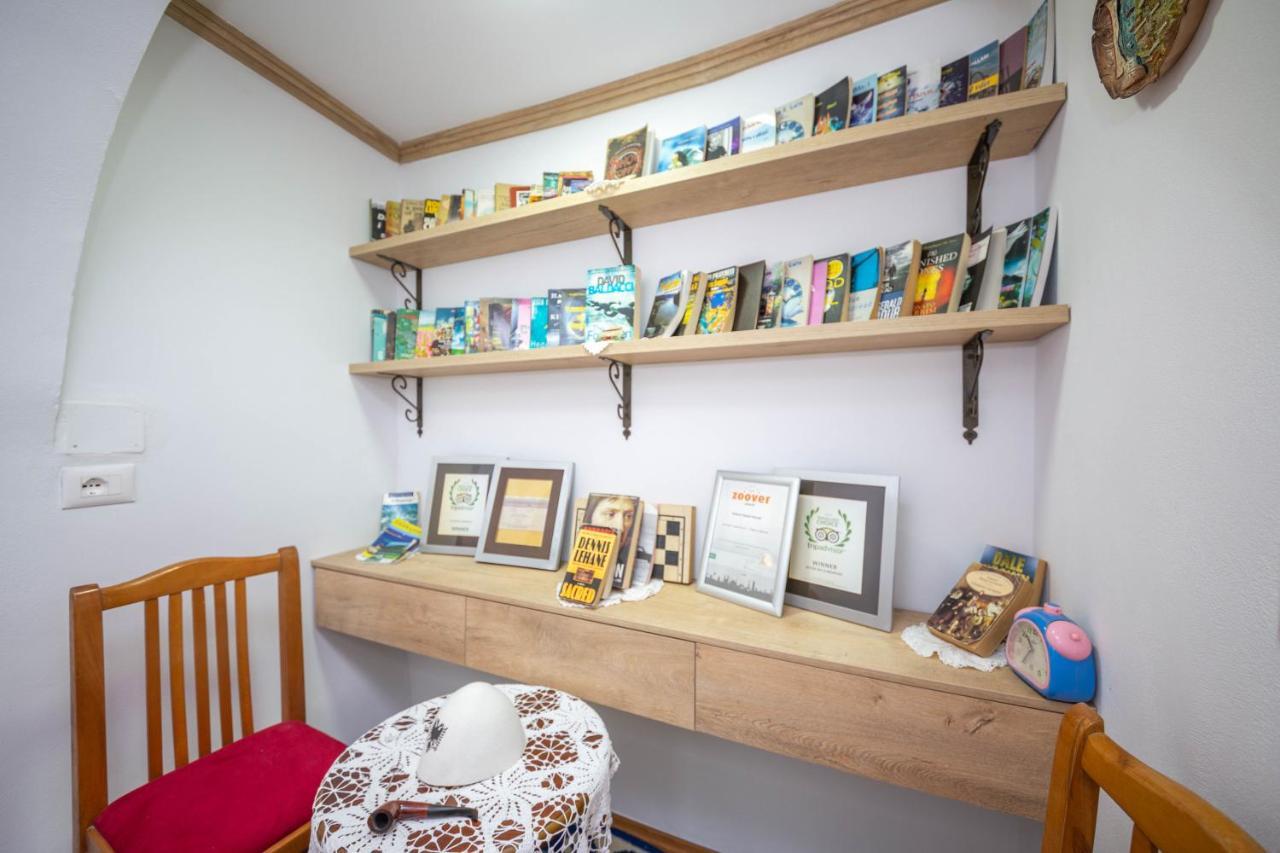 Bed And Breakfast Kotoni Gjirokastra Zewnętrze zdjęcie