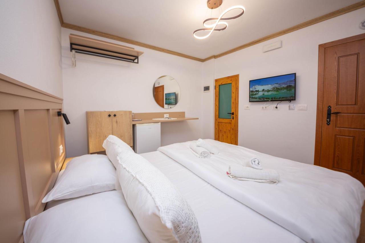 Bed And Breakfast Kotoni Gjirokastra Zewnętrze zdjęcie