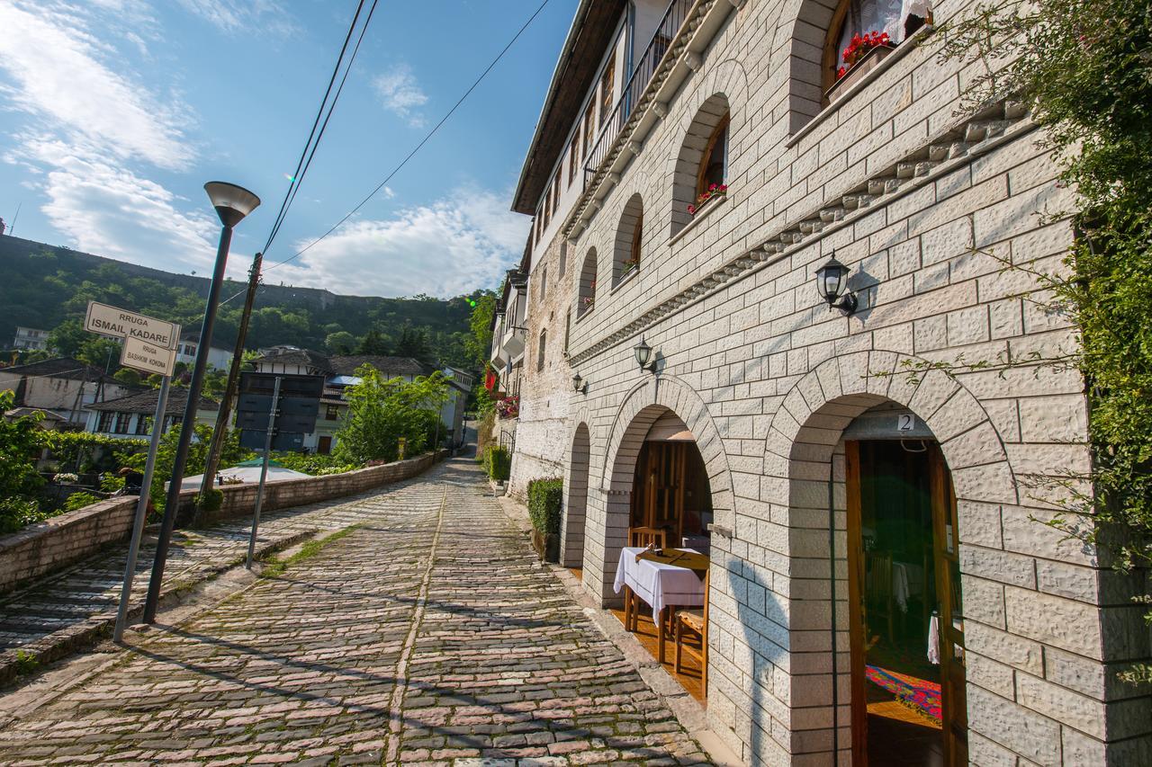 Bed And Breakfast Kotoni Gjirokastra Zewnętrze zdjęcie